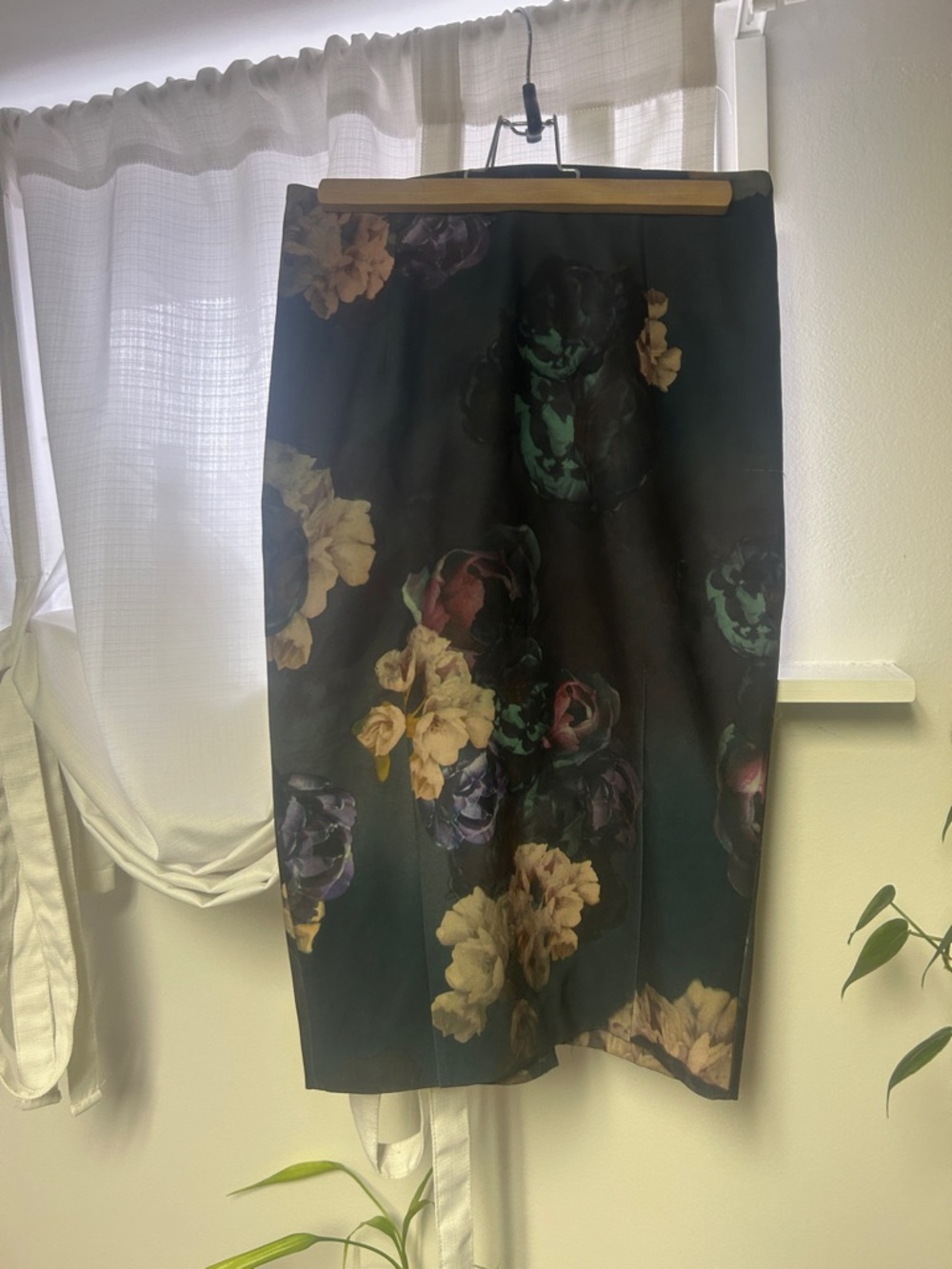 H&M Black Floral Pencil Skirt with Green and Cream Blooms